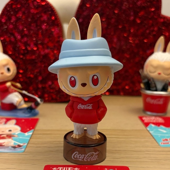 Coca-Cola labulus Figurines with cards- Popmart - Picture 4 of 7